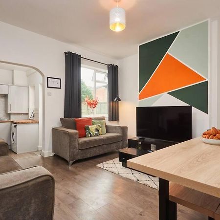 Haw Hill House - Modern 4 Bed Apartment Normanton  Екстериор снимка